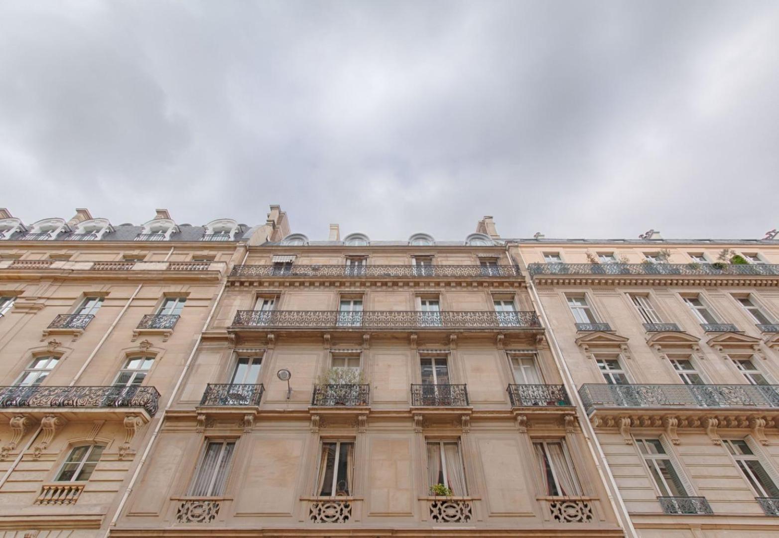 Appartement Near To Saint Lazare - 6P Paris Exteriör bild